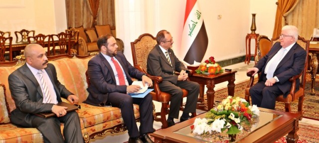 معصوم يؤكد ضرورة الإصلاحات الشاملة بمؤسسات الدولة والتمسك بالدستور والتوافقات