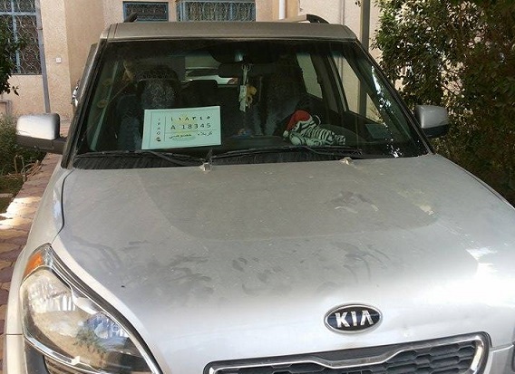 بالصور:مركبات تحمل لوحات كارتونية في كربلاء المقدسة