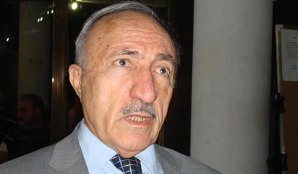 محمود عثمان لا يستبعد استخدام السماء العراقية لضرب إيران