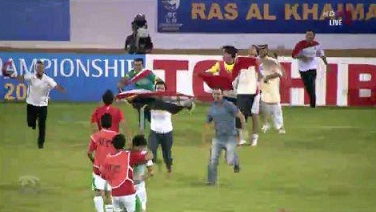 مسيرات فرح تعم شوارع كربلاء احتفالا بتاهل الشباب العراقي لكاس العالم