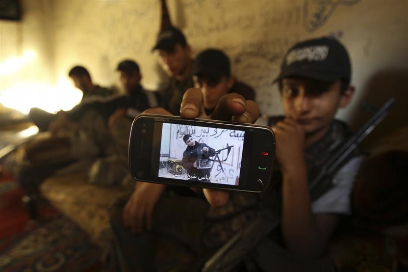 داعش تدرب 340 مراهقا موصليا على التفخيخ والانتحار