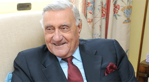 الموت يغيب السياسي العراقي عدنان الباجه جي عن 92 عاما