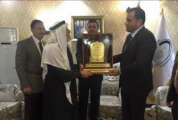 محافظ بغداد : يبحث مع رئيس ديوان الوقف السني تكاتف الجهود لتقديم المساعدة للنازحين