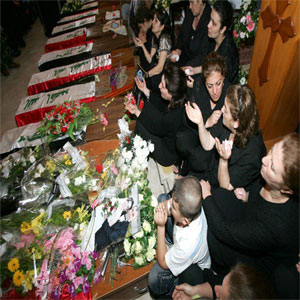 لقاطات من صور تشييع شهداء كنيسة سيدة النجاة