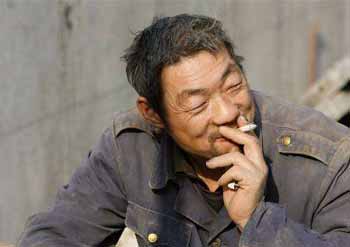 دراسة: ارتباط قوي بين التدخين والسكتات الدماغية في الصين