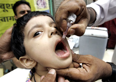 صحة كربلاء تنفذ الجولة الثانية من حملة التلقيح ضد شلل الأطفال بنسبة101%