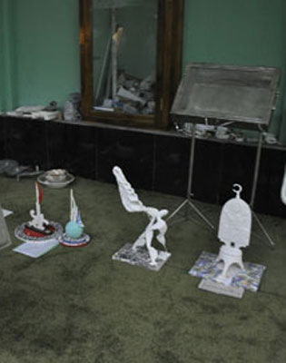 العتبة الحسينية المقدسة تشكل لجنتين لاختيار افضل نصب لشهداء اربعينية الامام الحسين