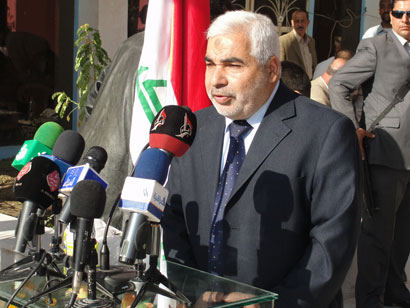 افتتاح المكتبة المركزية بمرحلتها الاولى والاتفاق مع شركات اجنبية لربطها الكترونيا مع العالم