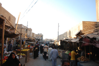 باب الخان هموم محلة كربلائية ومعاناة بحاجة الى الحلول..