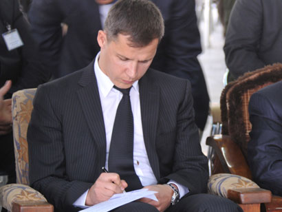 السفير الفرنسي في العراق لموقع نون : المذهب الشيعي مذهب تسامح ومرادف للانفتاح على الاخر