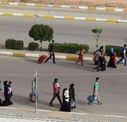 وزارة الهجرة ترسل اكثر من 25 الف حصة من المساعدات العاجلة الانسانية للعائلات النازحة قي الانبار