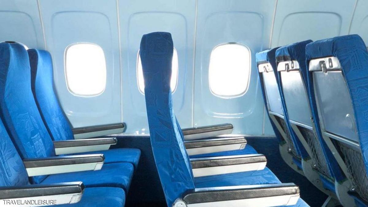 لماذا لا توجد نافذة عند كل مقعد بالطائرة ؟