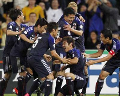 استراليا توقف انتصارات اليابان وتتعادل معها في تصفيات المونديال