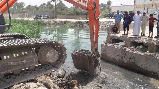 وزارة الاعمار والاسكان والبلديات العامة تباشر بتأهيل جسر الابراهيمية في محافظة كربلاء المقدسة