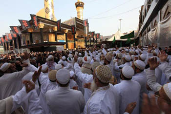 دول البحرين والكويت وعمان والهند وايران وباكستان يشاركون في مواكب عزاء عاشوراء بكربلاء