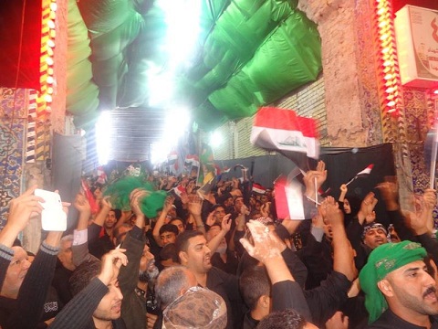 الحناجر العاشورائية وسط كربلاء تنتقد تدخل البيت الابيض الامريكي في ادارة العراق وتصف الاحزاب بالفاشلة