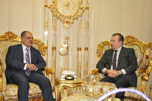 وزير الزراعة الدكتور عز الدين الدولة يلتقي نقيب الصحفيين العراقيين مؤيد اللامي