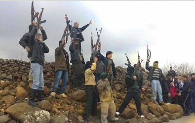 ضباط بعثيون عراقيون يدربون مسلحي سوريا في معسكر بالدوحة