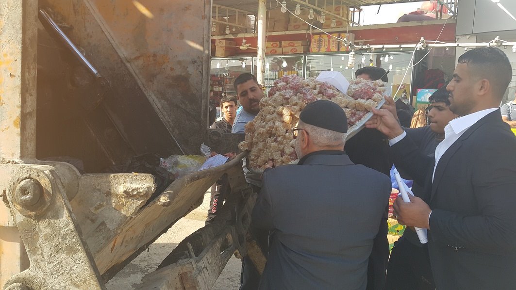 اتلاف اطنان من المواد غير الصالحة للاستهلاك البشري خلال زيارة الاربعين