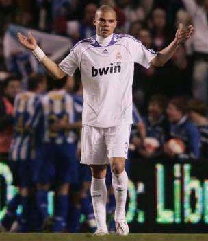 ريال مدريد يخسر امام ديبورتيفو ويفشل في فك عقدته باستاد ريازور