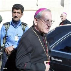 أسقف عراقي: لن يكون هناك بابا نويل أو احتفالات أو هدايا هذا العام ونكتفي بالصلاة في عيد الميلاد