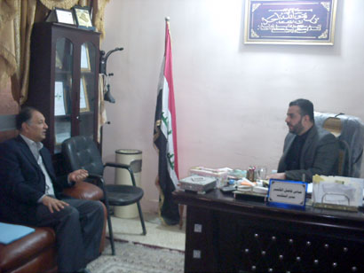 نواب كربلاء يتسلمون طلبا باقرار قانون حماية الصحفيين