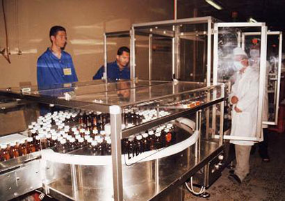 الادوية والمستلزمات الطبية في سامراء تبرم عقوداً لشراء مواد اولية بقيمة (12.5) مليون دولار