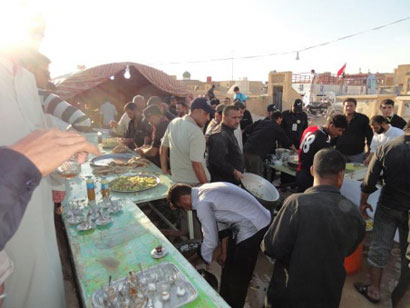 تجاوزات لقوات الاحتلال على مواكب خدمية بالبصرة