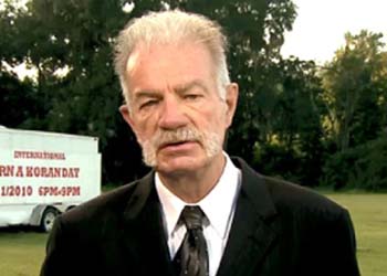 بريطانيا تمنع القس الذي هدد بحرق القرآن  الكريم من دخول اراضيها منعا للفتنة