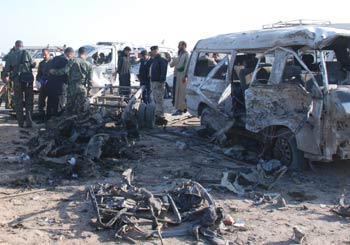 موقع نون ينفرد بنشر صور الحادث الارهابي الذي استهدف مدينة كربلاء