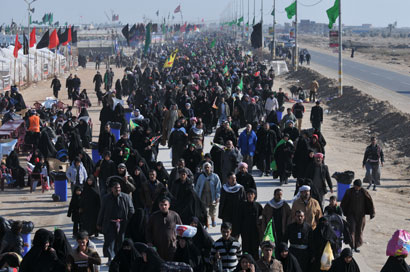 العتبة الحسينية المقدسة:(80) خيمة لايواء  الزائرين على الطريق بين كربلاء والنجف تعمل 24 ساعه