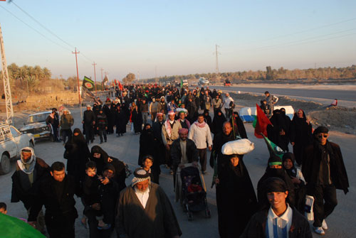 اكبر موكب لمشاية زيارة الأربعين ينطلق من الكوت تقوده امراة شاعرة لاهل البيت