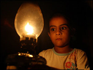 انقطاع التيار الكهربائي في مناطق بمركز المدينة  تزامنا مع امتحانات نصف  السنة