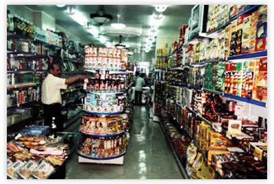 هرب اللص باللحم ونسي ابنه في المتجر