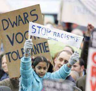 شركة للانترنت تعطل موقعا كان سيعرض عليه فيلم هولندي مناهض للقران