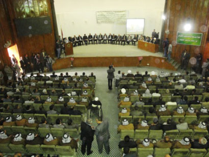 رئيس مجلس المحافظة يقيل مدير كهرباء النجف ومعاونه امام مؤتمر مفتوح