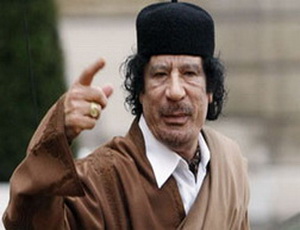 مجلة امريكية : القذافي أمر قوات الأمن بتخريب منشآت النفط