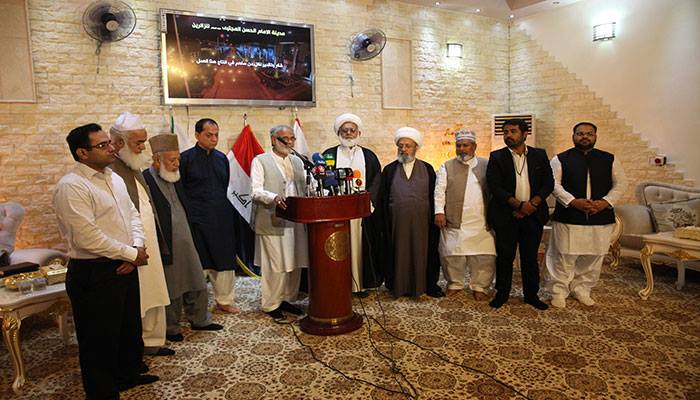 ماذا يفعل  سبعة رجال دين (سُنة) من باكستان في كربلاء؟