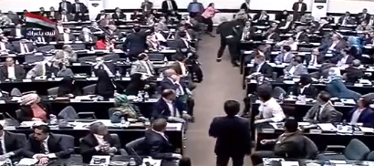 عالية نصيف تشرح ما حدث مع نواب الكرد داخل البرلمان قبل عراك الايادي