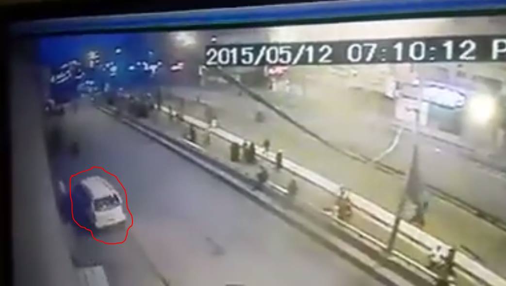 لحظة التفجير الانتحاري في شارع السعدون وسط بغداد