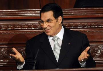 القضاء التونسي يحكم غيابيا على زين العابدين بن علي بالسجن 20 عاما