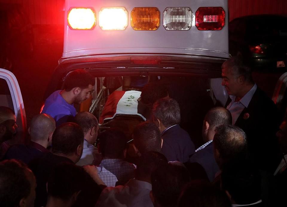 بالصور : جثمان ‏طارق عزيز‬ يصل ‫‏عمان‬.. ونجله: الدفن في ‫‏مدينة مأدبا‬