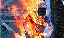 وفاة شاب جزائري أضرم النار بنفسه في مبنى احدى المحافظات