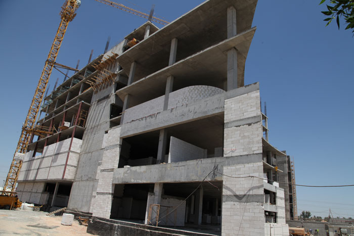 كربلاء :العتبة الحسينية تنجز 35% من مستشفى للأمراض القلبية والأوعية الدموية باكثر من 53 مليار دينار