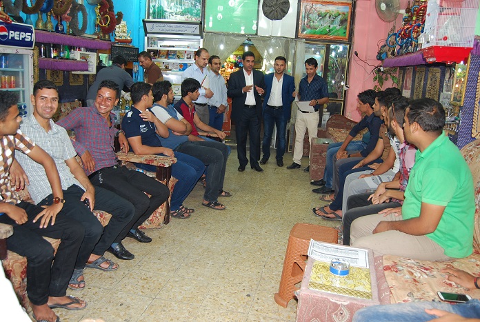 برنامج شبابي تربوي يستهدف رواد المقاهي في كربلاء (مصور)