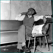 لم آمن الجواهـــــري بمآثر الامام الحسين ؟! وقصة رائعته آمنت بالحسين ؟!!