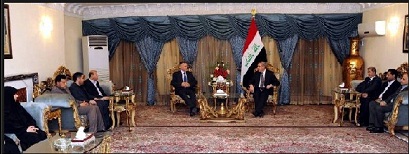 نائب الرئيس العراقي : هناك جهود حثيثة لانهاء الازمة وتقريب وجهات النظر بين الفرقاء السياسين  وندعو الجميع للتهدئة