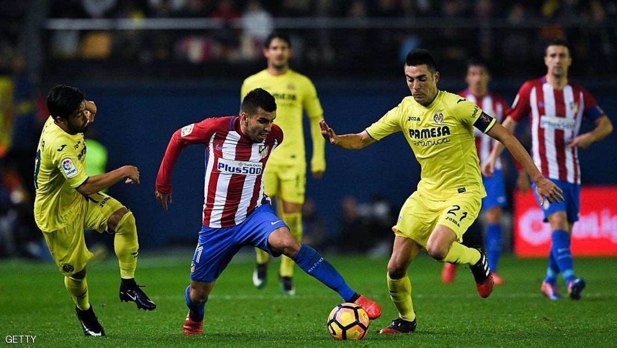 فيا ريال يستغل أخطاء أتليتيكو مدريد ويداهمه بثلاثية