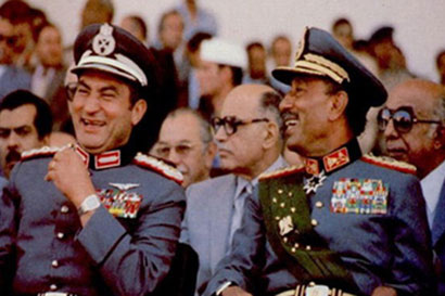 رقية السادات تقدم بلاغا رسميا للنيابة العامة ضد حسني مبارك بتهمة قتل والدها انور السادات