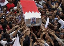 اعتقال فتاتين باحدى نقاط التفتيش في قرية دمستان بالبحرين واستشهاد بحريني داخل المعتقل